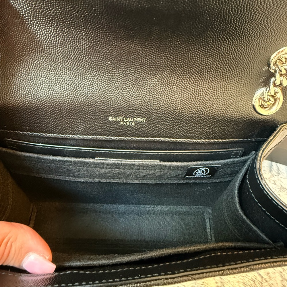 SAINT LAURENT
Envelope Triquilt Medium YSL Shoulder Bag in Grained Leather - Picture 8 of 10